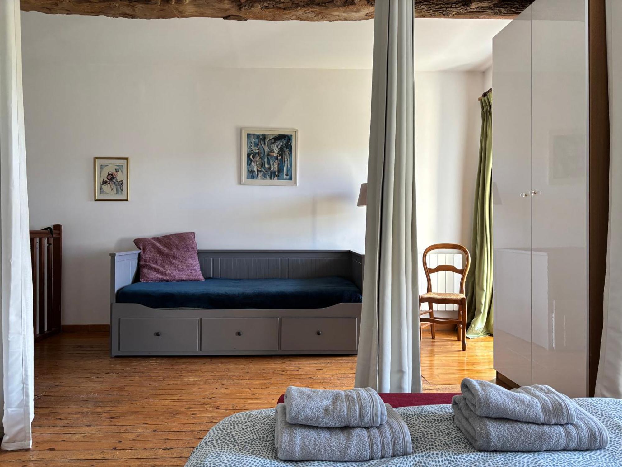 Les Douves Duplex 5 Personnes Lumineux Avec Jardin Et Terrasse Amenagee , Vue Sur Chateau A 5Mn De La Mer, Proche Omaha Beach Et Bayeux Commes Exterior foto